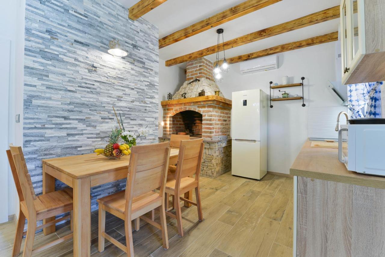 Family Friendly Apartments With A Swimming Pool Zadar - 18098 Exterior photo